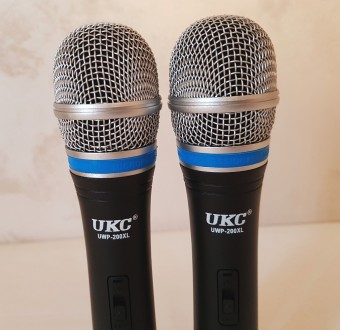 Опис: 
Радіосистема UKC UWP-200XL з двома мікрофонами та базою.
Чудовий комплект. . фото 6
