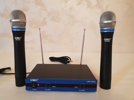 Опис: 
Радіосистема UKC UWP-200XL з двома мікрофонами та базою.
Чудовий комплект. . фото 10