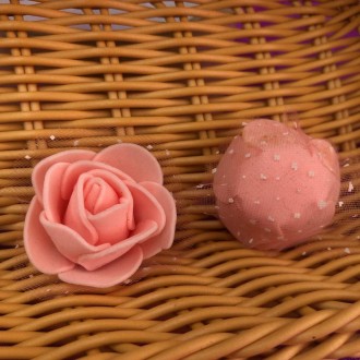Роза с фатином латексная (фоамиран) Материал: фоамиран Цвет: на фото и в названи. . фото 3