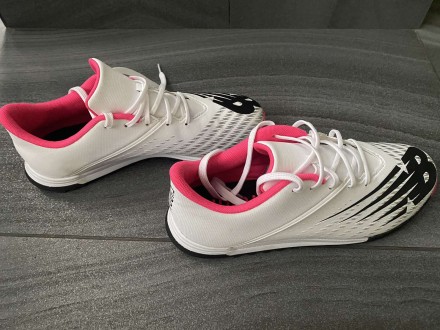 Взуття для футболу (сороконіжки) New Balance. Киев. фото 1 Взуття для футболу (сороконіжки) New Balance. Киев. фото 1