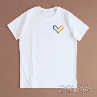Патріотична дитяча футболка з вишитим синьо-жовтим сердечком на короткий рукав в. . фото 1