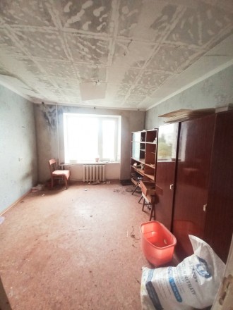 Продам комнату в общежитии в г. Светловодск. Район Околицы. Комната расположкна . . фото 2