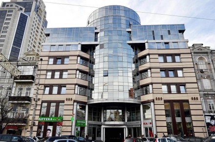 Продажа просторного офиса в центре Киева в Бизнес Центре класса " В " по адресу . Центр. фото 16