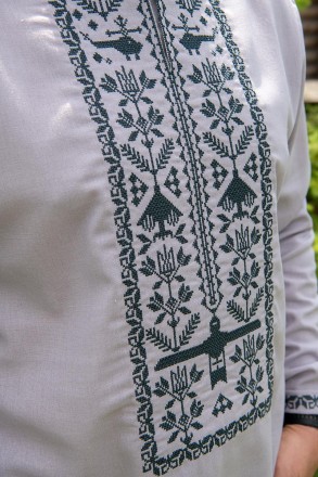 
Вишиванка чоловіча — патріотична українська сорочка, виготовлена з натурального. . фото 10