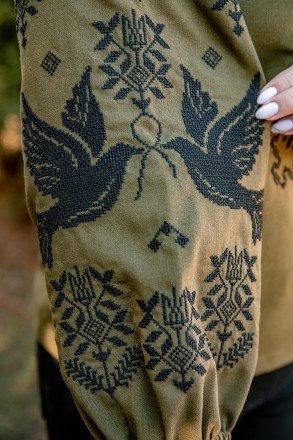 Вишиванка жіноча хакі — патріотична українська сорочка, виготовлена з натурально. . фото 7