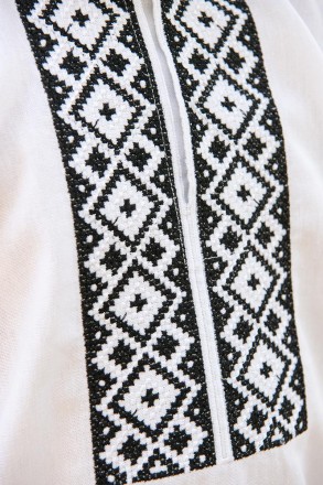 Біла лляна Вишиванка з чорним орнаментом.
Розмір від 92 до 164 
Тканина натураль. . фото 6