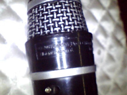 Микрофон включает песню Ханны Монтаны, три мелодии и в него можно подпевать, гов. . фото 6