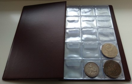 Размер ячейки позволяет размещать монеты средних размеров (юбилейные гривни, руб. . фото 3