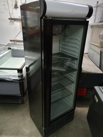 Холодильна шафа перевірена майстром, резина на дверцятах замінена на нову, темпе. . фото 2