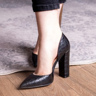 Жіночі туфлі чорні Soy 2464
Туфлі жіночі виконані зі штучної шкіри. Модель акура. . фото 4