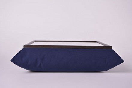 Размер: 47х37х13см
Вес: 990 грамм
Этот столик на подушке можно использовать при . . фото 4