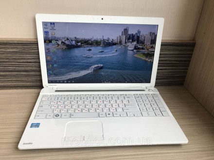 Ноутбук Toshiba Satellite C50-A536 в нормальном состоянии. На корпусе ноутбука е. . фото 2