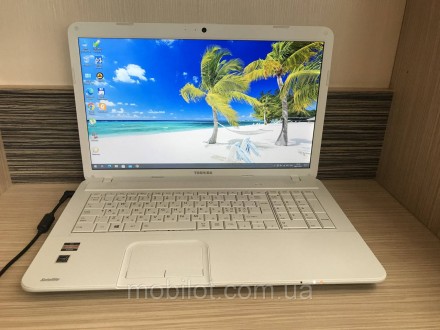 Ноутбук Toshiba Satellite C870-122 в нормальном состоянии. На корпусе ноутбука е. . фото 2