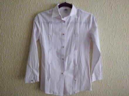 Белая школьная блузка , рубашка девочке 11-13лет, Турция .
По бирке указано р.1. . фото 2