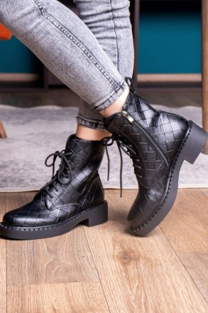 Женские ботинки черные Richardson 2396 Ботинки женские выполнены из искусственно. . фото 3