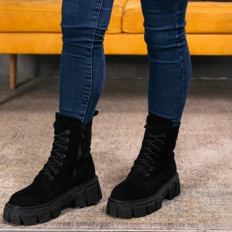 Женские зимние ботинки черные Bronco 3370 Ботинки женские выполнены из исскусств. . фото 2