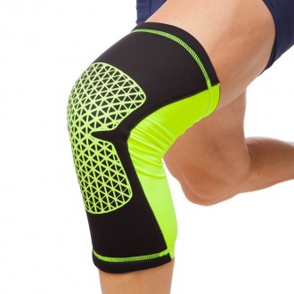 Наколенник эластичный для защиты колена
Обхватывает колено и прилегающую область. . фото 2