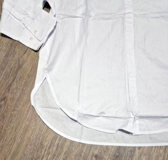 Класична сорочка оверсайз із хрусткої бавовняної тканини. Комір та потайна засті. . фото 5