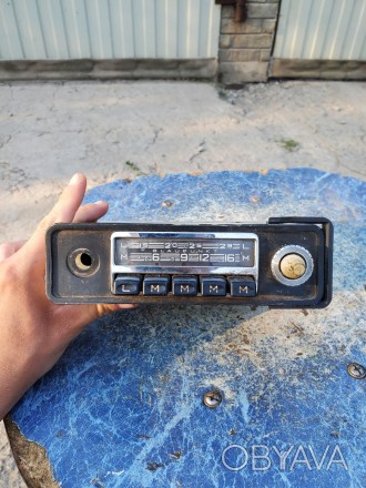 Продам Ретростаричне автомобільне радіорадіо автмобіля Радіо blaupunkt Німеччина. . фото 1