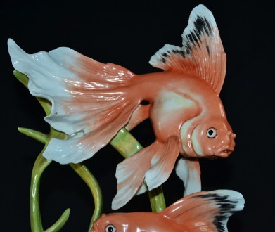 Большая фарфоровая статуэтка "Золотые Рыбки", произведена в период с 1. . фото 3