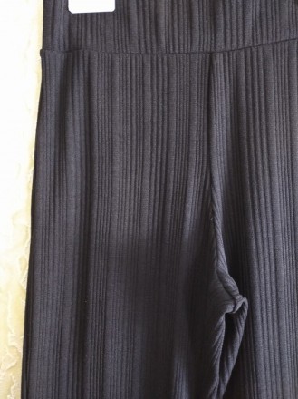 Новые расклешеные брюки штаны в рубчик ,р.С, Bershka, Турция , Сток.
Полностью . . фото 6