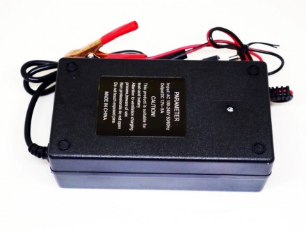 Зарядний пристрій для автомобіля 12 вольтів 5 амперів, UKC Battery Charger 5A
А. . фото 3