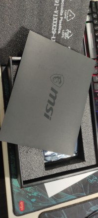 Коробка та комплект прокламацій до відеокарти MSI RTX 3060.

В комплекті:

-. . фото 6
