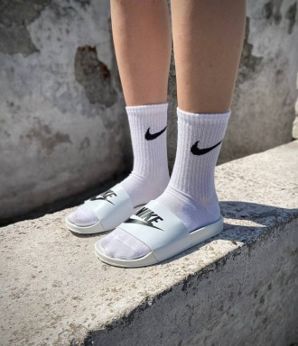 
 
 Ці жіночі шльопанці Nike є відмінним доповненням до вашого літнього гардероб. . фото 2