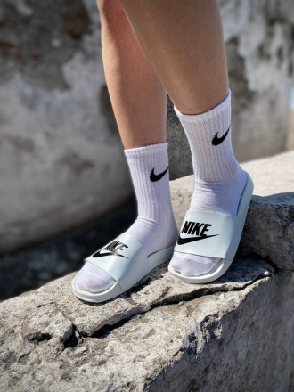 
 
 Ці жіночі шльопанці Nike є відмінним доповненням до вашого літнього гардероб. . фото 4