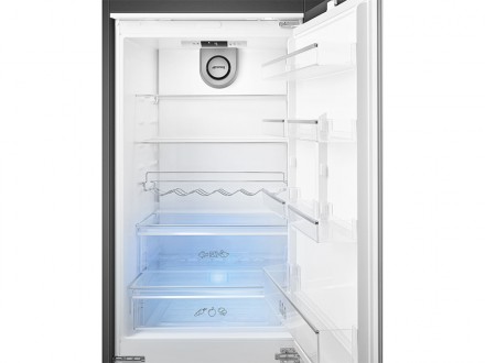 Встроенный холодильник с морозильной камерой внизу
Тип охлаждения: Холодильник с. . фото 6