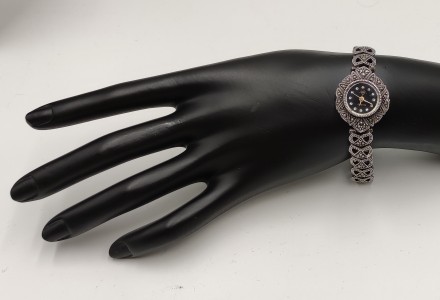 Продам б/в жіночий срібний годинник, браслет та верхня частина - срібло 925 проб. . фото 2