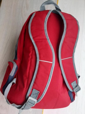 Городской рюкзак (красный)

Практичный, хорошее качество
крепкая ткань
Разме. . фото 3