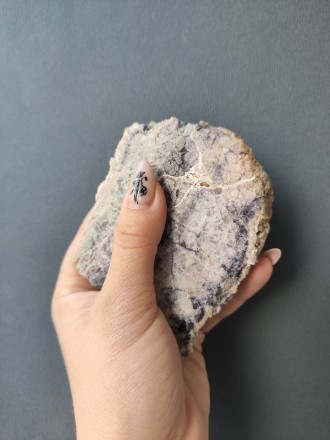 Пропонуємо Вам придбати зріз каменю натуральний флюорит.
Розмір каменю : 9,4*7,6. . фото 3