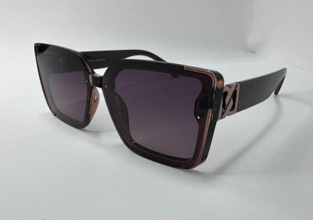 Солнцезащитные женские прямоугольные очки с поляризационными линзами
защита от у. . фото 2