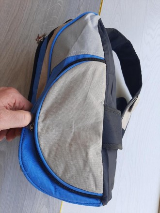 Городской рюкзак на одно плечо (серо-голубой)

Размер 39 Х 35 Х 13 см. . фото 3