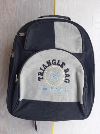 Крепкий рюкзак Daring (серый)

Практичный, очень крепкая ткань
Плотная спинка. . фото 2