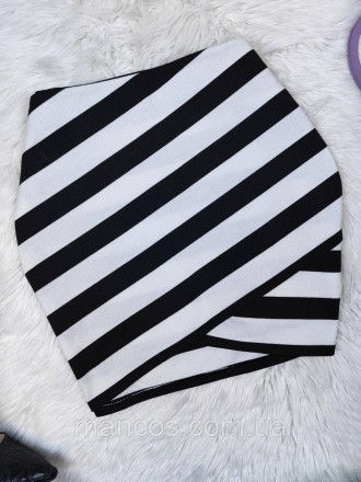 Женская мини юбка в черно белую полоску
Состояние: б/у, в очень хорошем состояни. . фото 3