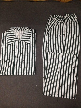 Піжама зі штанами шпитальна
Легка бавовняна піжама, виготовлена зі 100% бавовни,. . фото 10