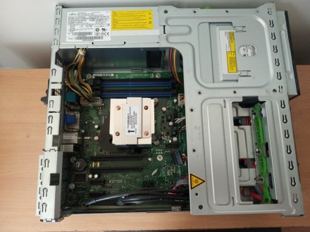 Системный блок Fujitsu ESPRIMO E720 E85+ sff / Intel Pentium G3220 (3.0 MHz)/ 4 . . фото 6