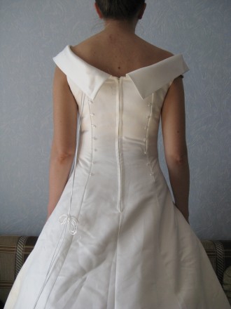 Продам весільну сукню Колір - айворі, ніжна та гарна класична весільна сукня. Сп. . фото 4