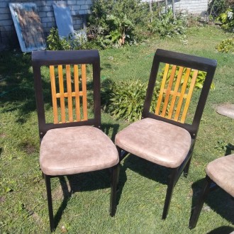Комплект стульев из массива ясеня. Покрыт безопасной морилкой производства Польш. . фото 3