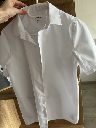 Блузка шкільна, класична, короткий рукав 
біла,, на 12-14 років, Mark&Spens. . фото 2
