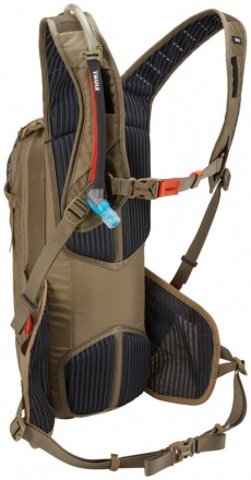 Гидратационный рюкзак на 12 л со шлангом Thule ReTrakt обеспечивает надежную пос. . фото 4