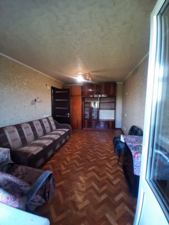 Квартира находится на ул Янгеля, с раздельными комнатами, косметически ремонтом.. Титова. фото 4