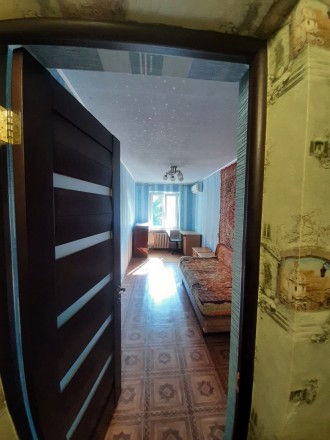 Квартира находится на ул Янгеля, с раздельными комнатами, косметически ремонтом.. Титова. фото 5