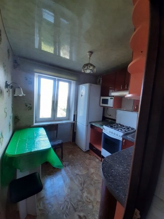 Квартира находится на ул Янгеля, с раздельными комнатами, косметически ремонтом.. Титова. фото 11