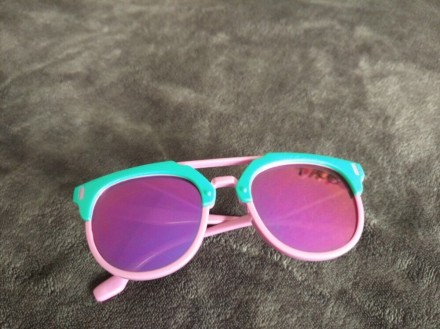 Стильные детские яркие розовые очки, стиль Барби .
Цвет насыщенный темно-розовы. . фото 3