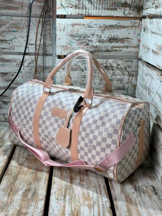 LOUIS VUITTON. Київ. фото 1 LOUIS VUITTON. Київ. фото 1