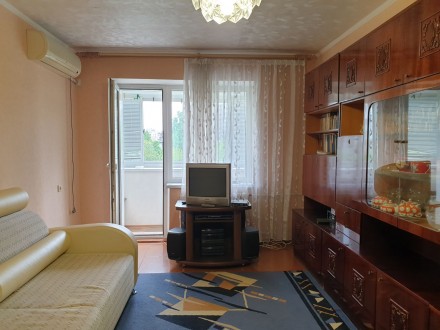 Продам трехкомнатную квартиру Титова, Янгеля
Квартира продается с мебелью,. Титова. фото 4