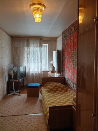 Продам трехкомнатную квартиру Титова, Янгеля
Квартира продается с мебелью,. Титова. фото 2